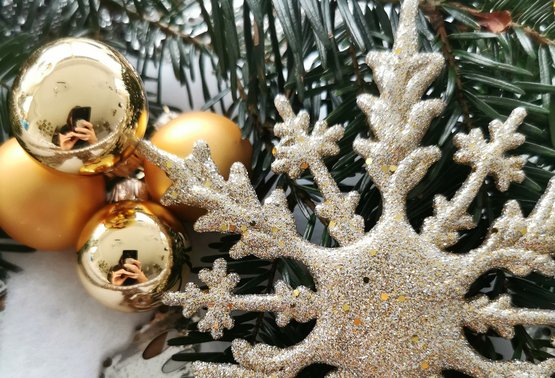 FROHE WEIHNACHTEN!